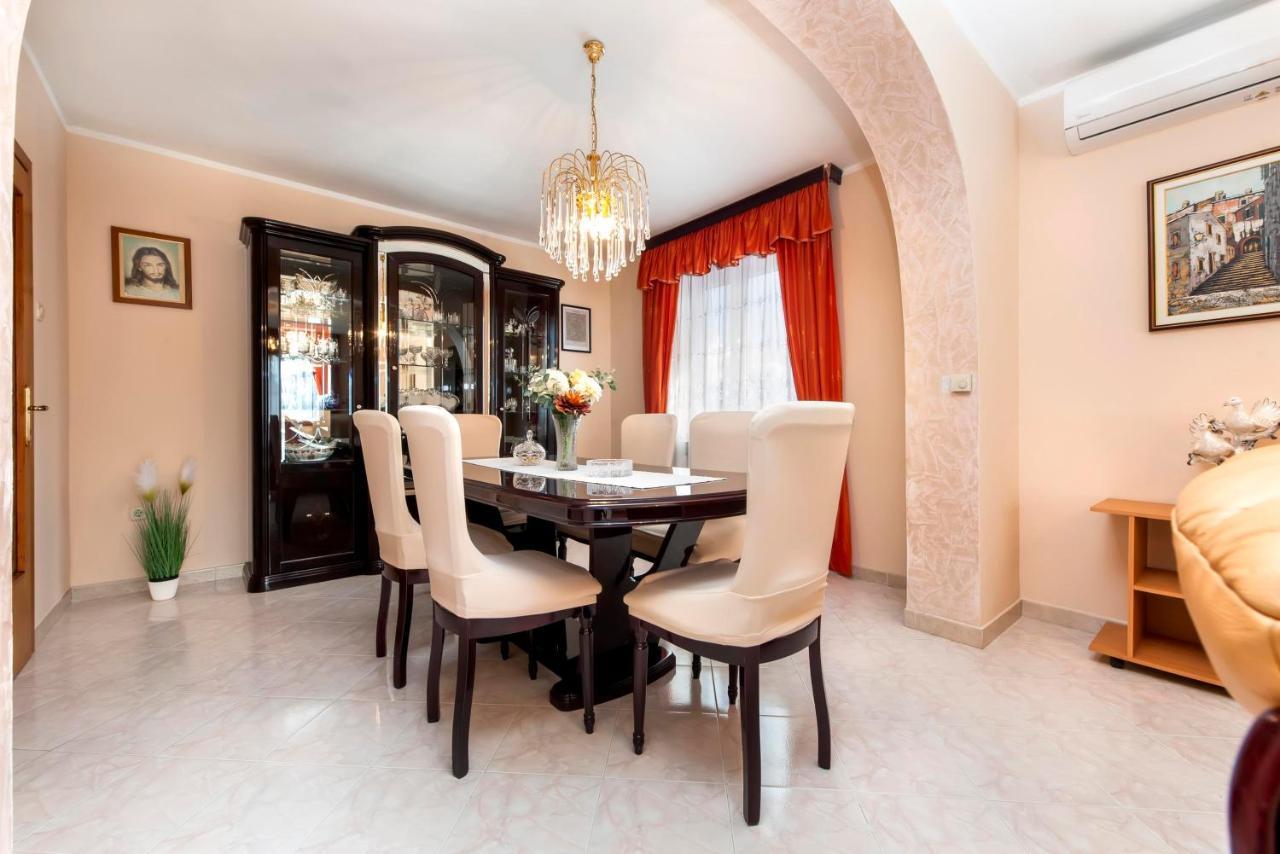 Apartments Divna روفينج المظهر الخارجي الصورة